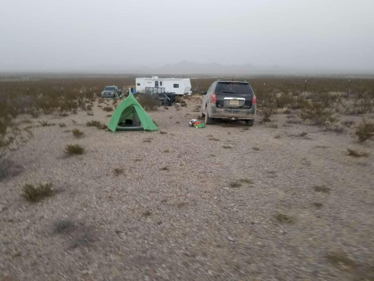 Camping At Desert Gardens Oasis In Lobo, Tx Van Horn Bagian luar foto