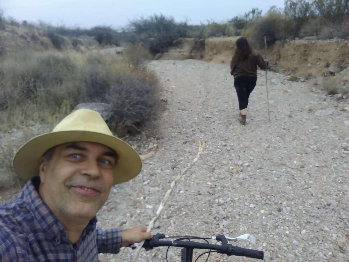 Camping At Desert Gardens Oasis In Lobo, Tx Van Horn Bagian luar foto